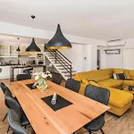 Nyaraló Three-bedroom In *