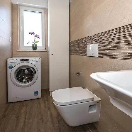 Holiday home Three-bedroom In