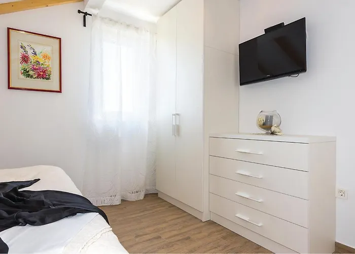 Three-bedroom In בית נופש