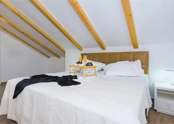 בית נופש Three-bedroom In *