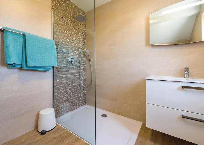 Three-bedroom In בית נופש