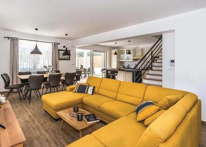 Three-bedroom In Дом отдыха *